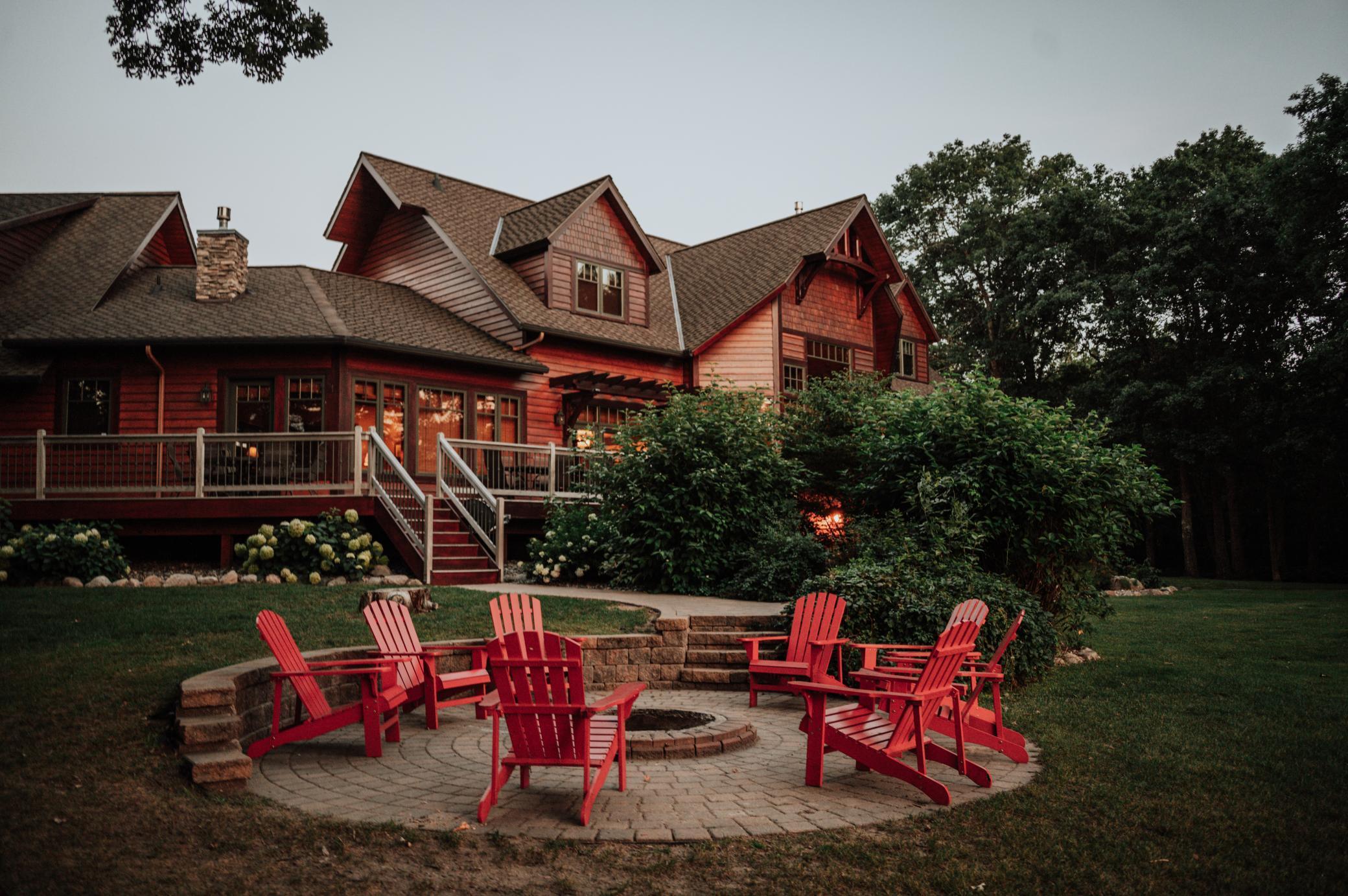 5513 108th Street NW