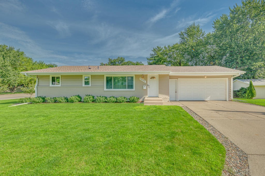 Photo of 7840 Winsdale Street N, Golden Valley, MN 55427 (MLS # 7105583)