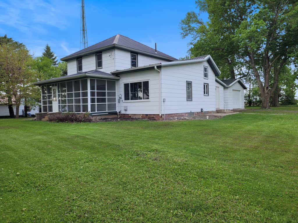 Photo of 411 State Highway 19, Franklin, MN 55333 (MLS # 7100725)