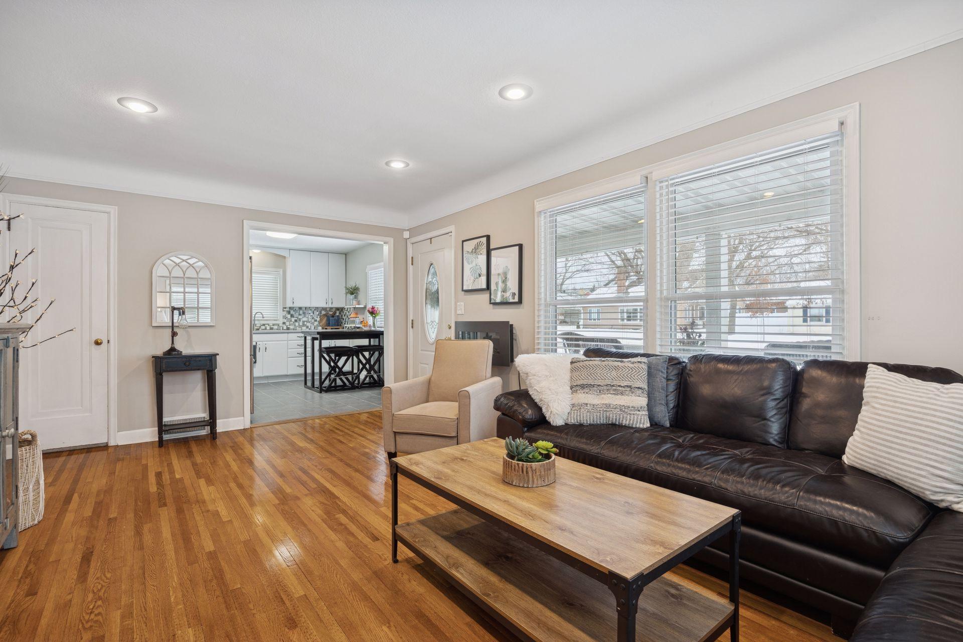 6620 Thomas Avenue S