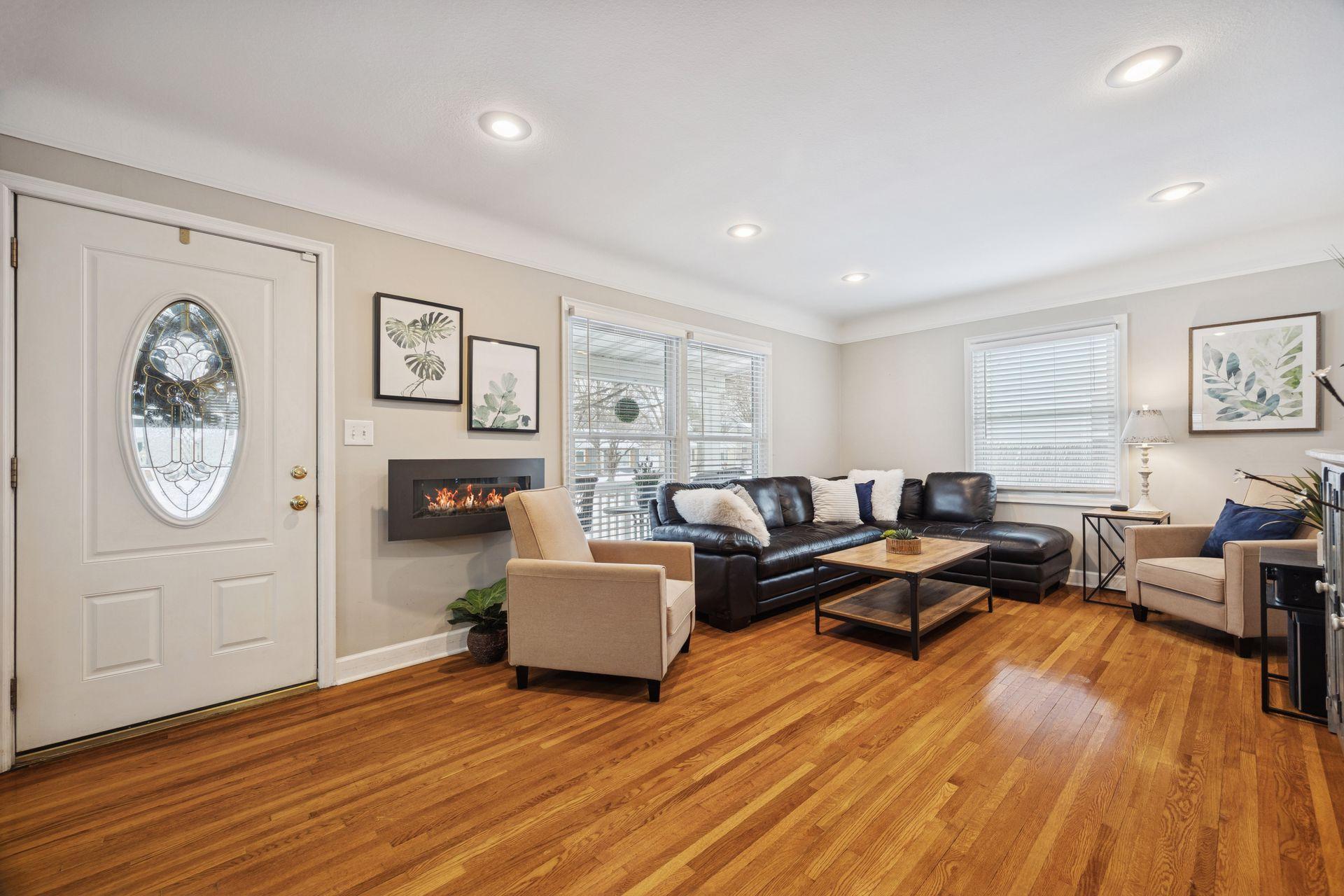 6620 Thomas Avenue S