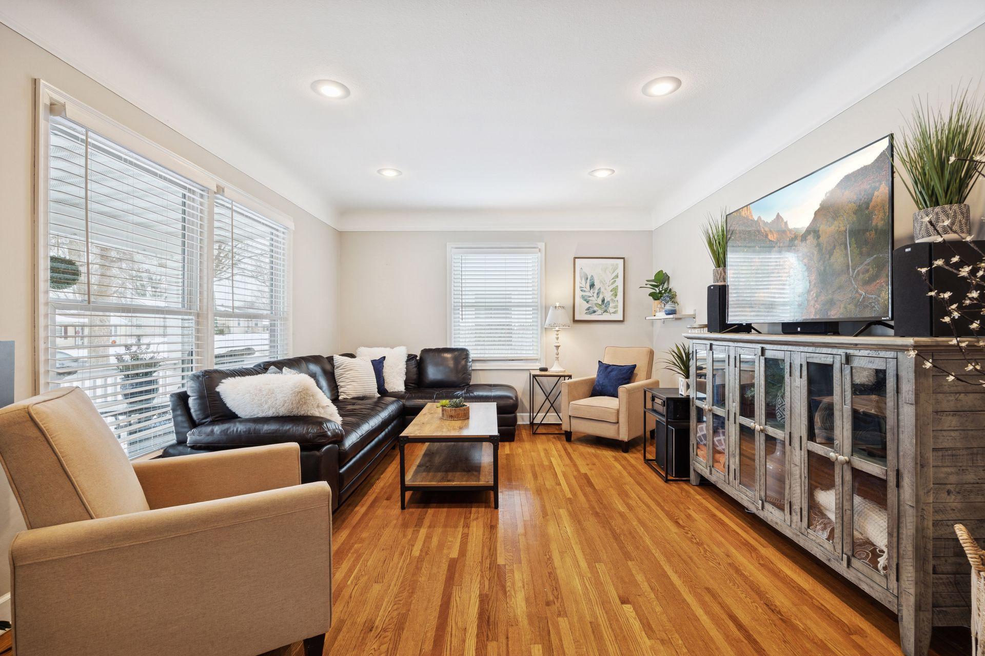 6620 Thomas Avenue S