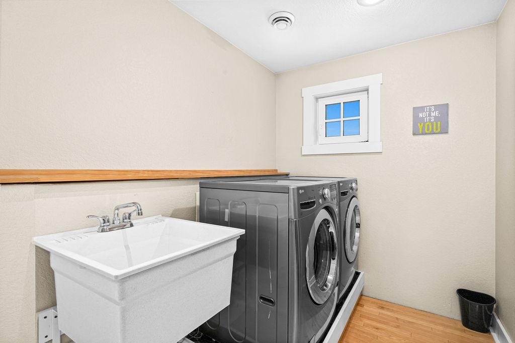Duluth, Minnesota, 55804, United States, 5 Bedrooms Bedrooms, ,6 BathroomsBathrooms,Residential,Active,2014596