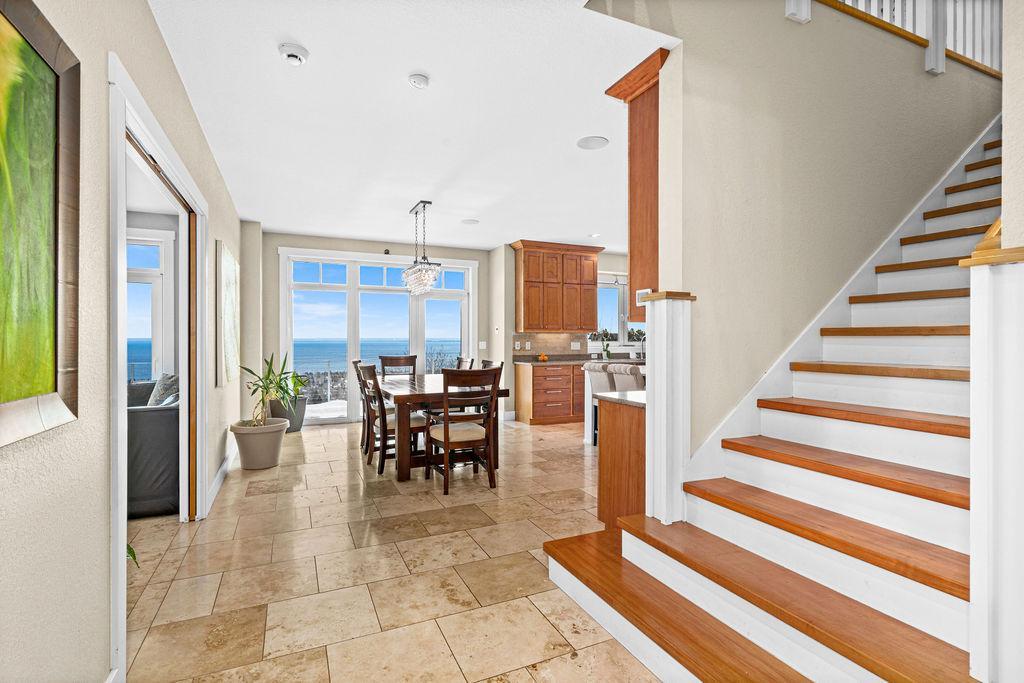 Duluth, Minnesota, 55804, United States, 5 Bedrooms Bedrooms, ,6 BathroomsBathrooms,Residential,Active,2014596