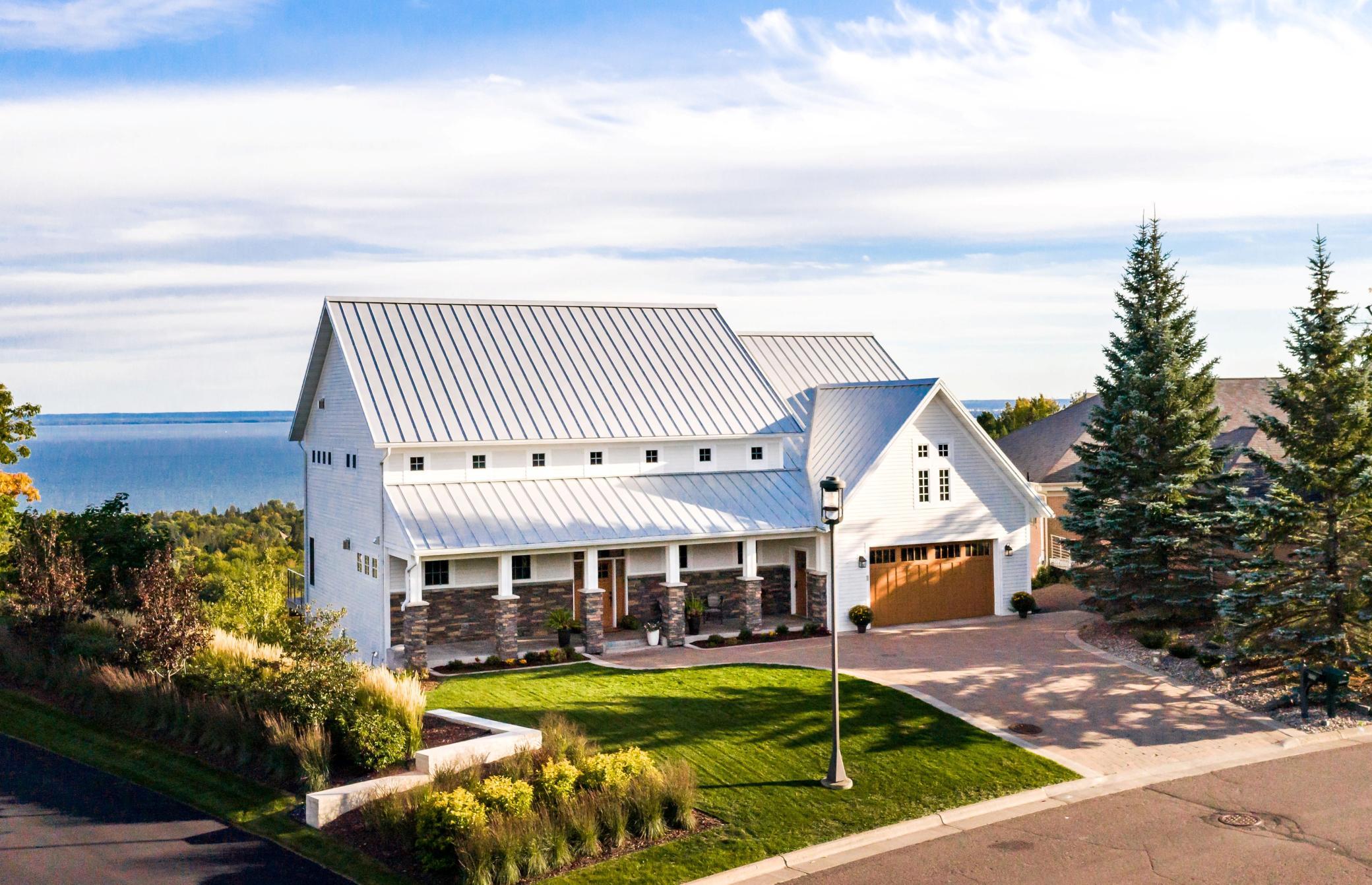 Duluth, Minnesota, 55804, United States, 5 Bedrooms Bedrooms, ,6 BathroomsBathrooms,Residential,Active,2014596