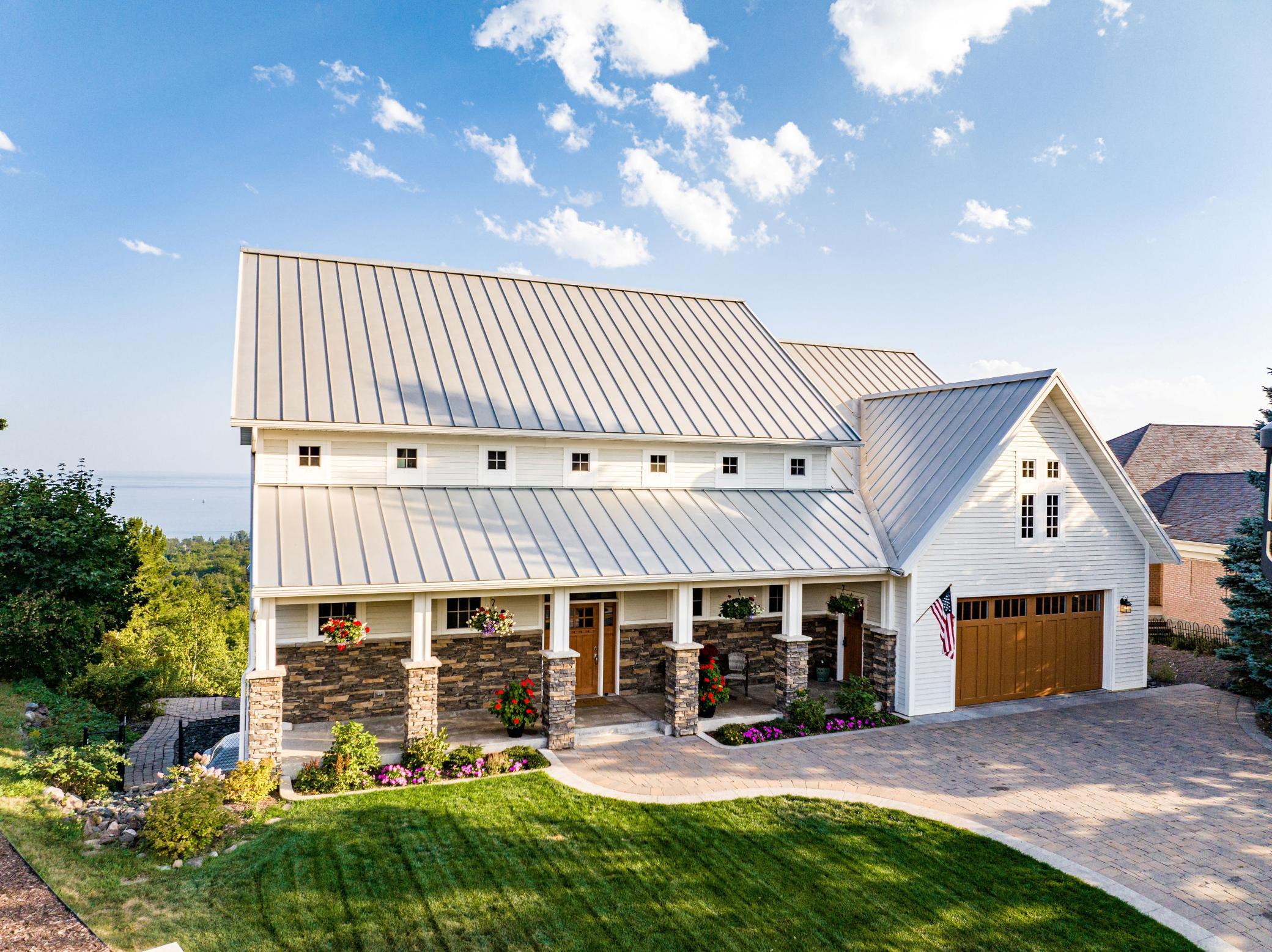 Duluth, Minnesota, 55804, United States, 5 Bedrooms Bedrooms, ,6 BathroomsBathrooms,Residential,Active,2014596