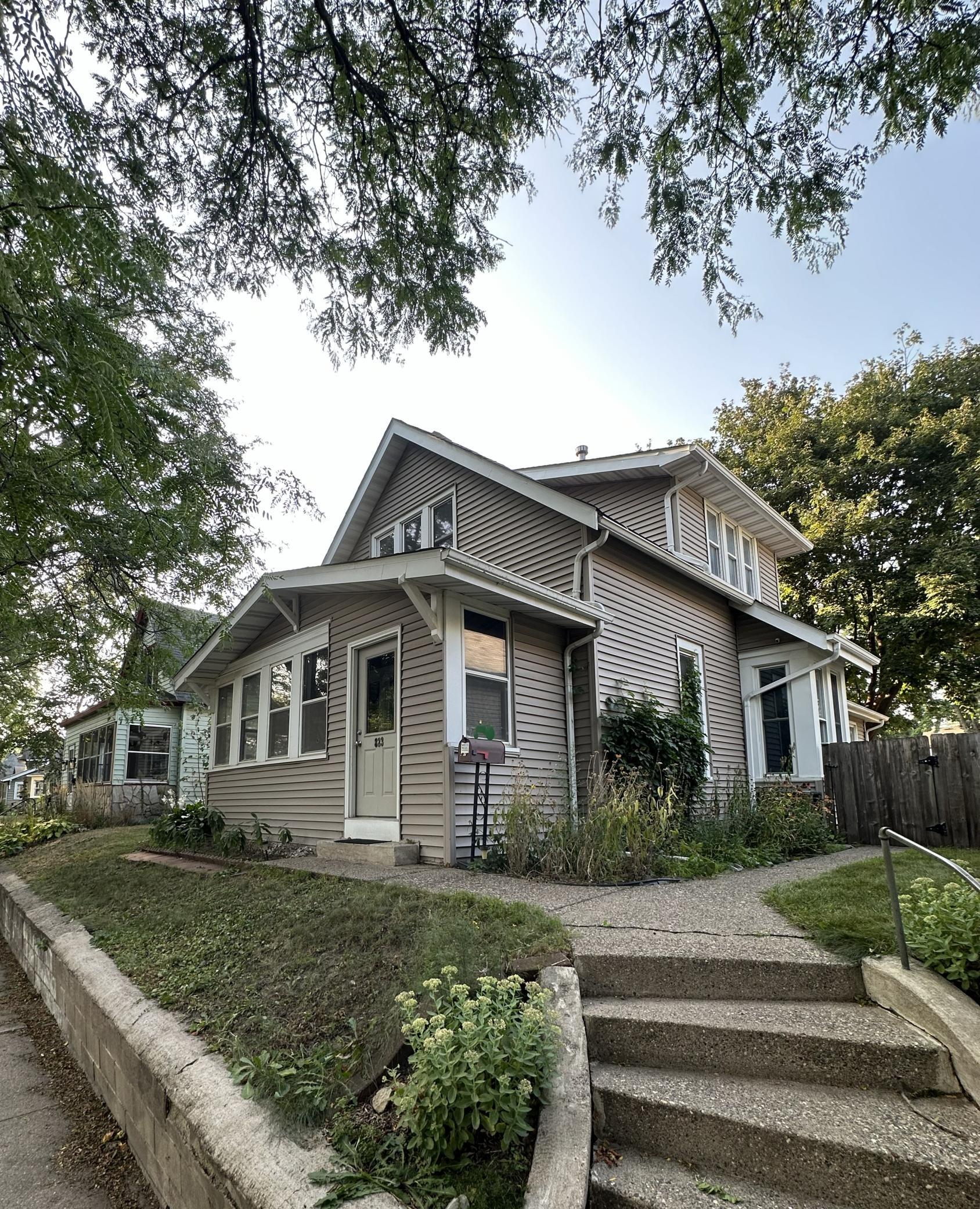 823 Juno Avenue