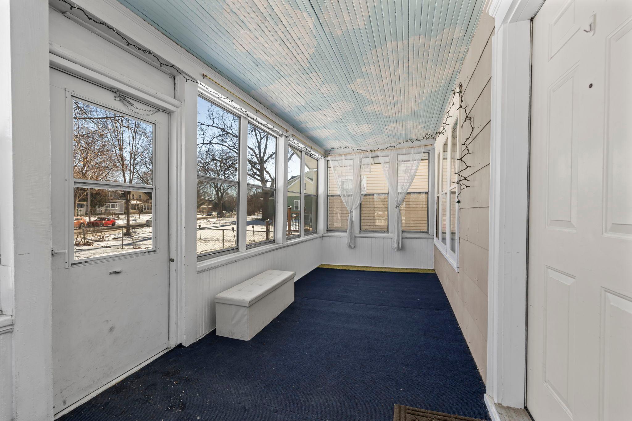 4106 Snelling Avenue