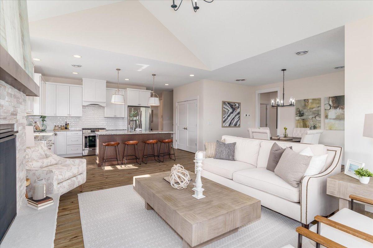 2477 Sharon Lane