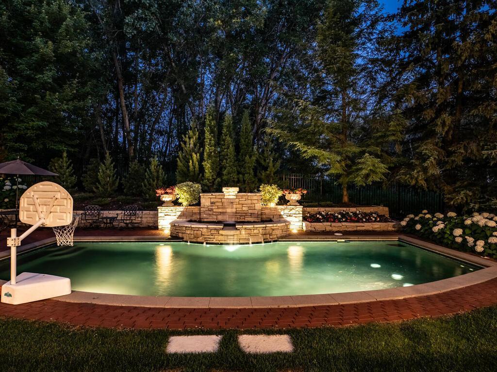 12197 Orchard Hill