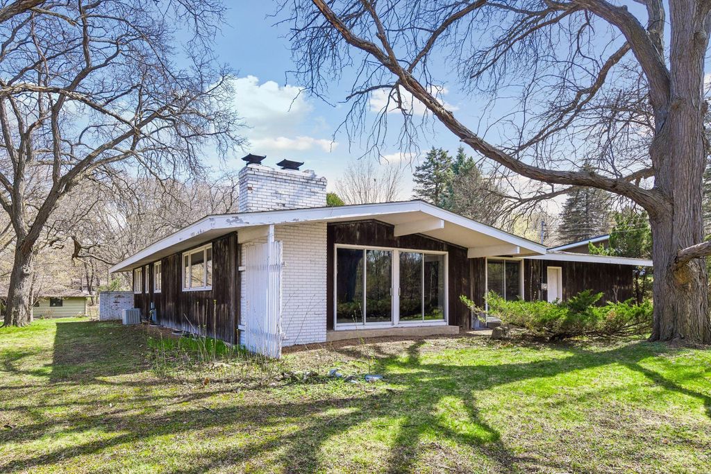 Photo of 1620 Independence Avenue S, Saint Louis Park, MN 55426 (MLS # 7034175)