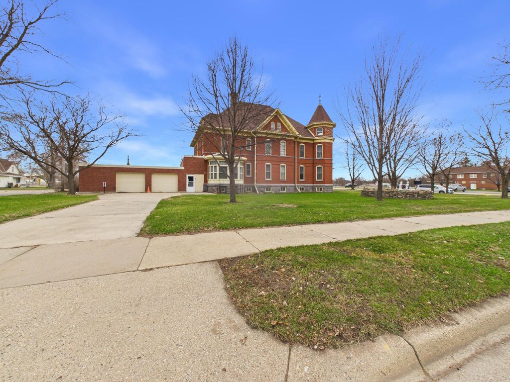 Photo of 402 Second Street ST SE, Melrose, MN 56352 (MLS # 7068886)