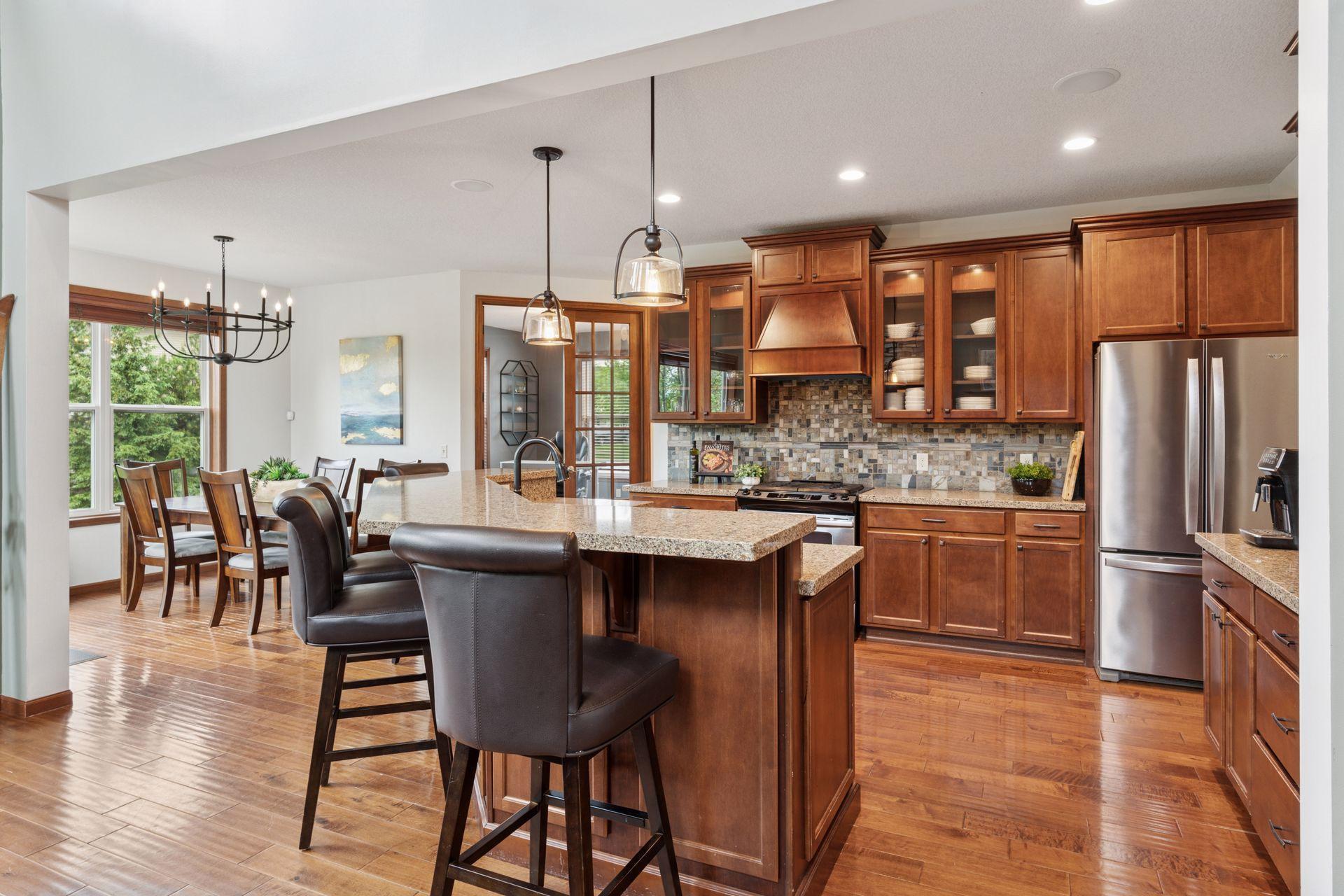 11200 Walnut Lane