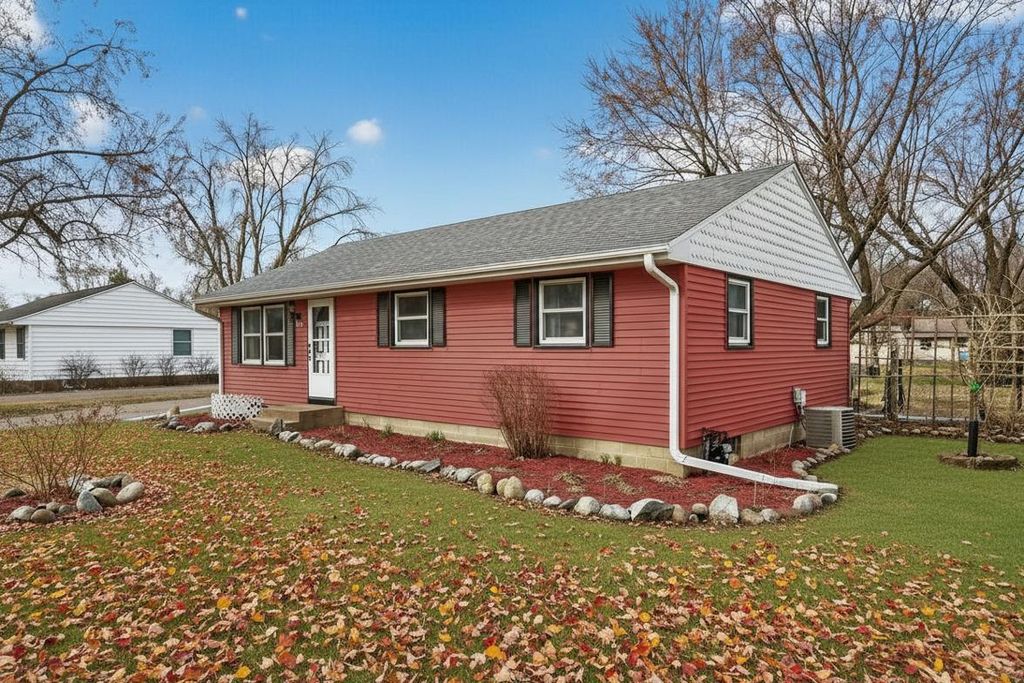 Photo of 9447 Pilgrim Lane N, Maple Grove, MN 55369 (MLS # 7041768)