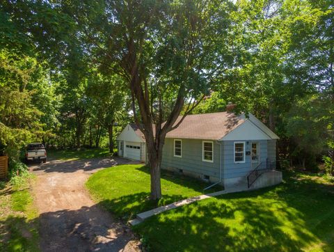720 Wayzata Boulevard E Wayzata MN 55391