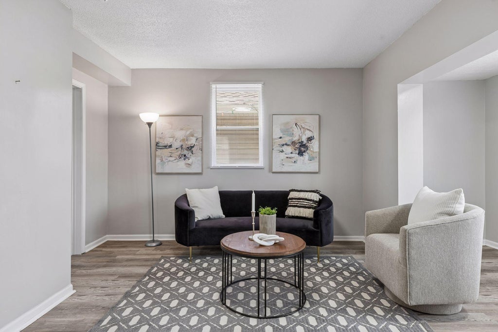 Photo of 1915 Glenwood Avenue, Minneapolis, MN 55405 (MLS # 7086588)