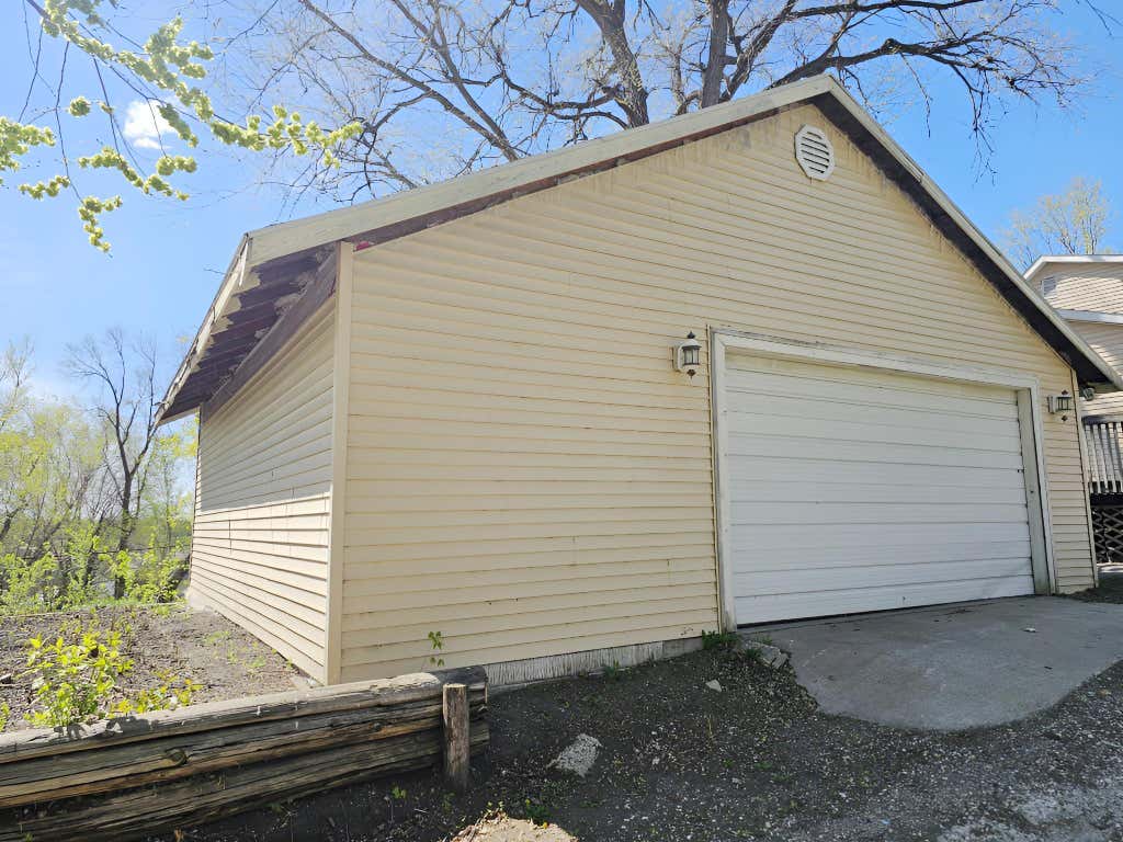 Photo of 312 Merriam Avenue, Montevideo, MN 56265 (MLS # 7109082)