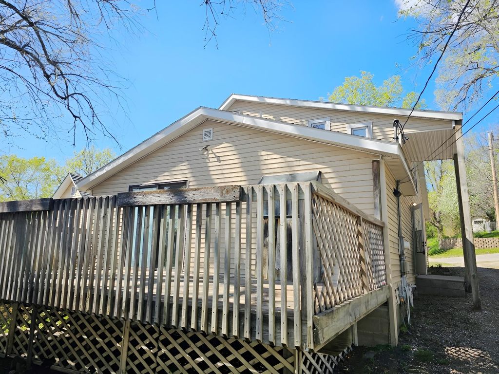 Photo of 312 Merriam Avenue, Montevideo, MN 56265 (MLS # 7109082)