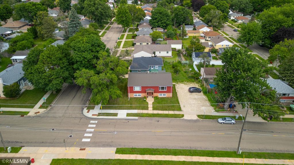 Photo of 1509 14th Street NW, Rochester, MN 55901 (MLS # 7106188)