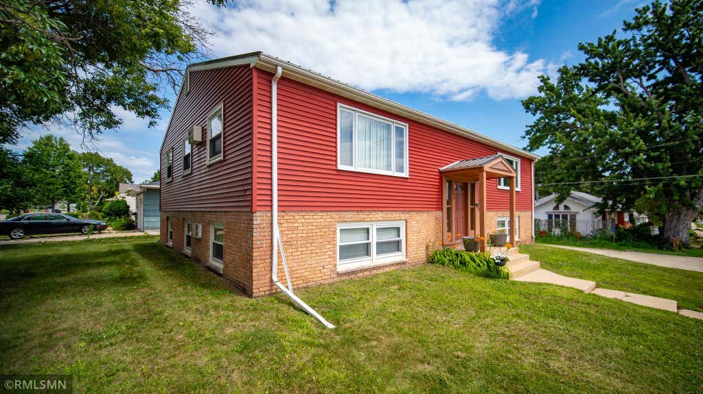 Photo of 1509 14th Street NW, Rochester, MN 55901 (MLS # 7106188)