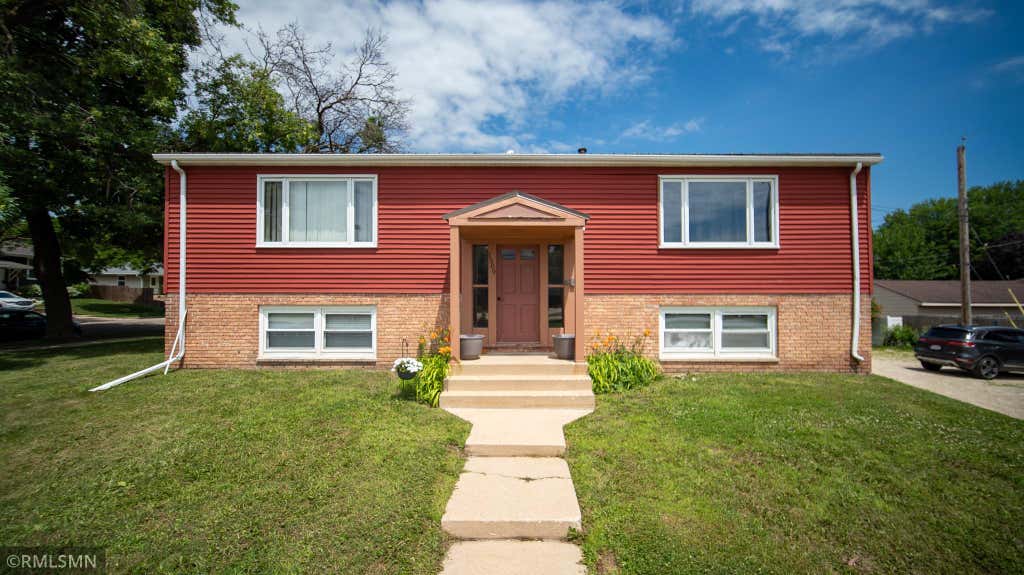Photo of 1509 14th Street NW, Rochester, MN 55901 (MLS # 7106188)