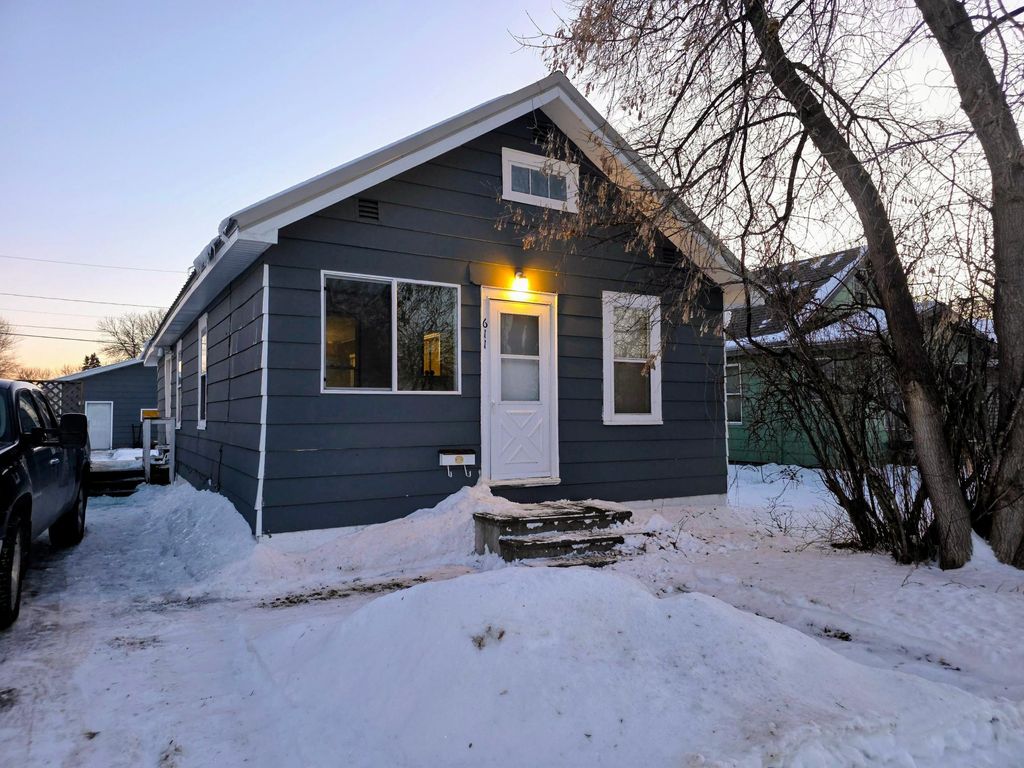 Photo of 611 9th Street, International Falls, MN 56649 (MLS # 7009004)