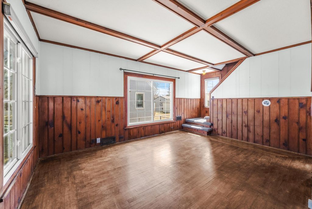 Photo of 1258 5th Street E, Saint Paul, MN 55106 (MLS # 7045942)