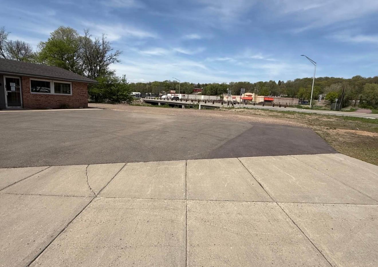 410 Springfield Parkway