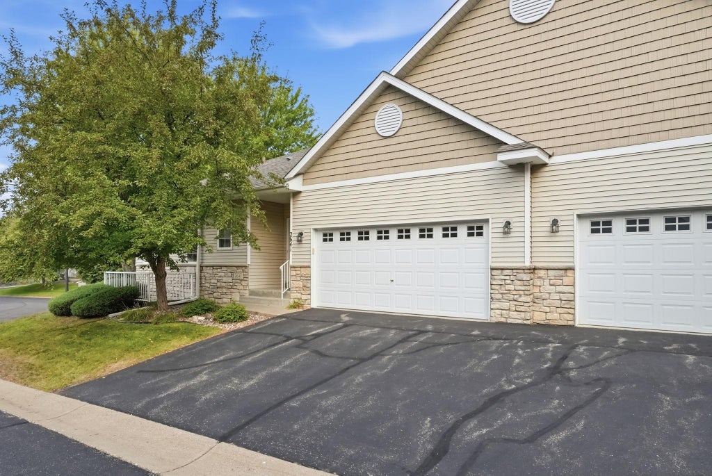 Photo of 2641 Boulder Way, Burnsville, MN 55337 (MLS # 7104927)