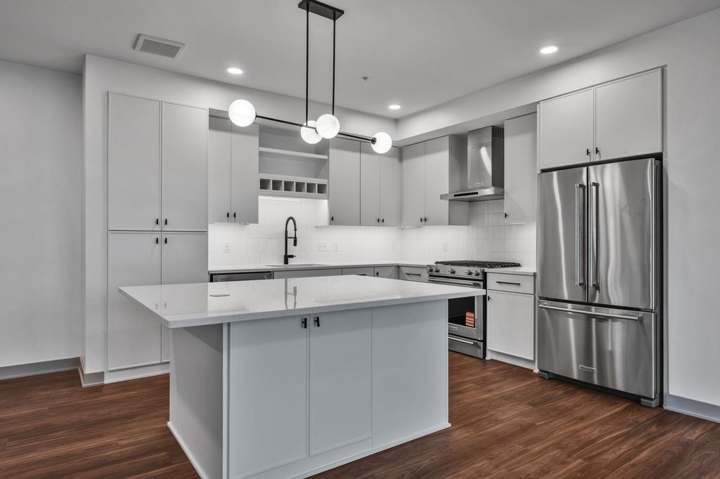 Photo of 640 Wisconsin Avenue N #318, Golden Valley, MN 55427 (MLS # 7009827)