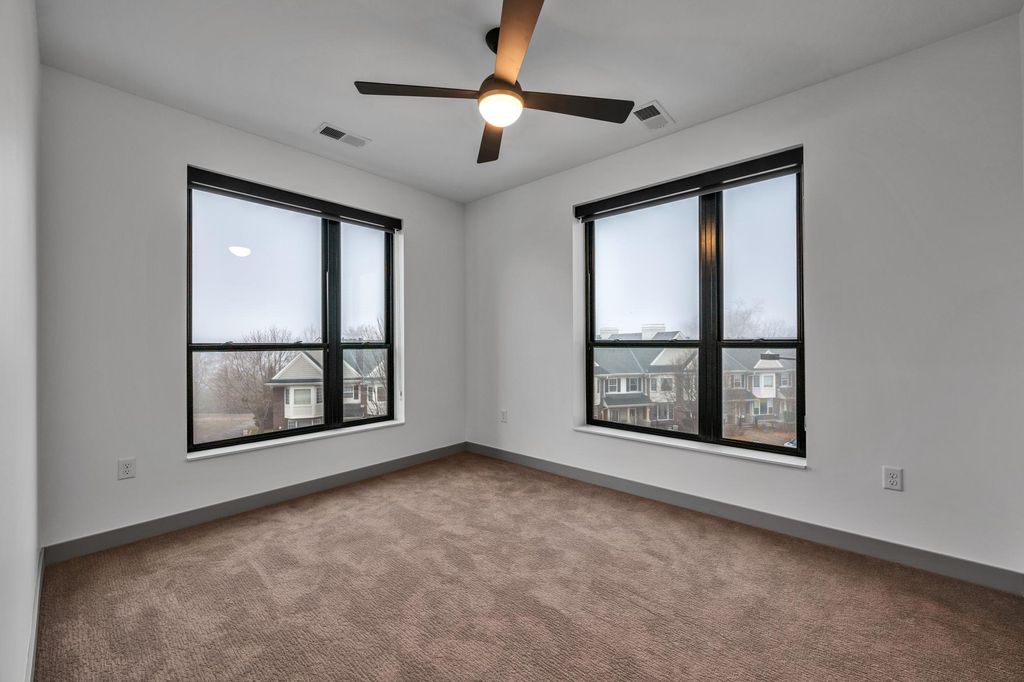 Photo of 640 Wisconsin Avenue N #318, Golden Valley, MN 55427 (MLS # 7009827)