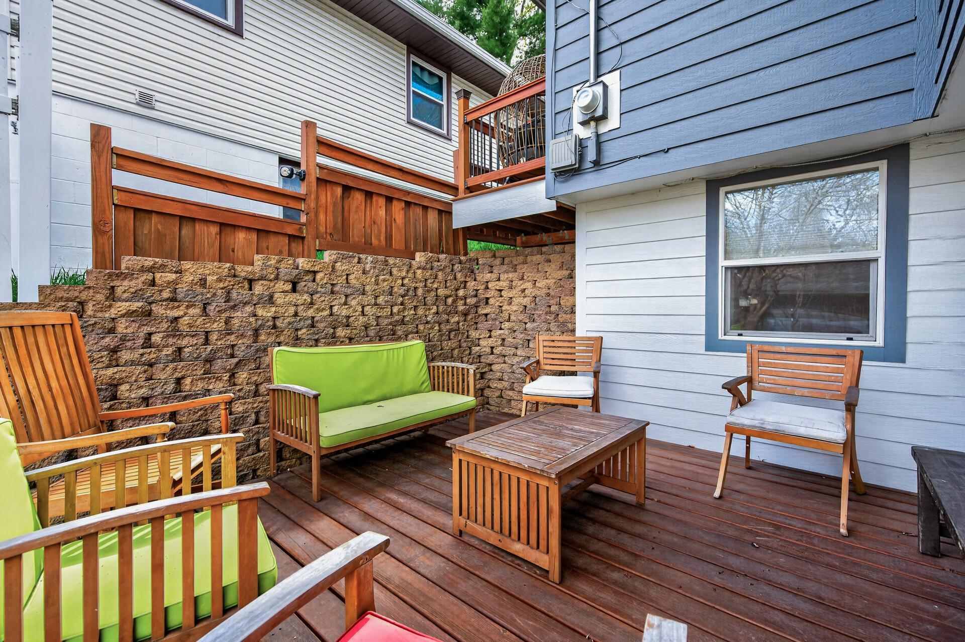 4233 Quincy Street NE