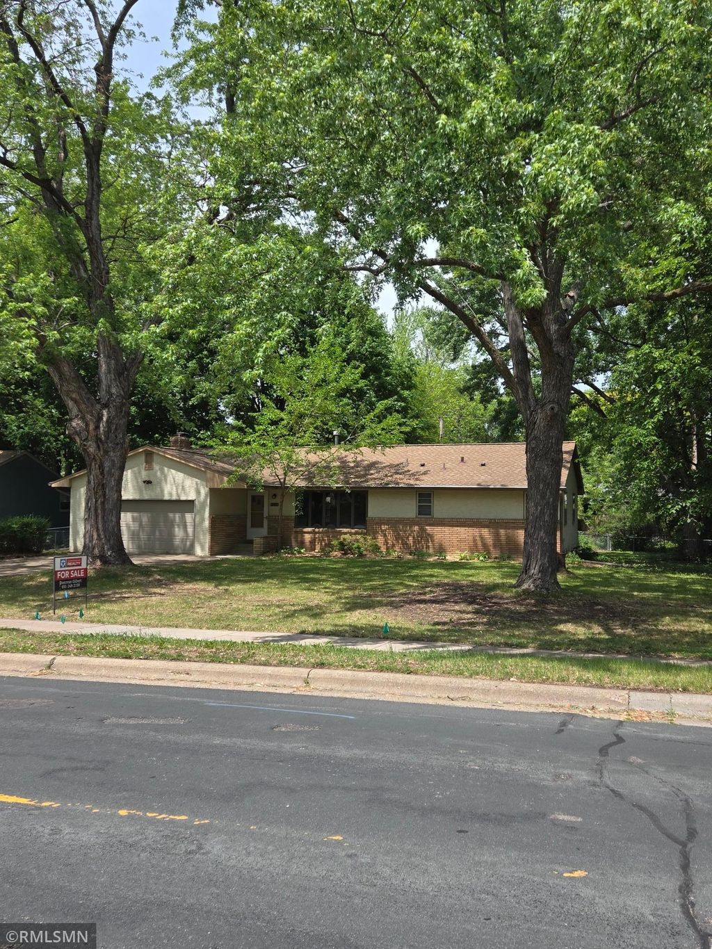 Photo of 8324 62nd Avenue N, Brooklyn Park, MN 55428 (MLS # 7085087)