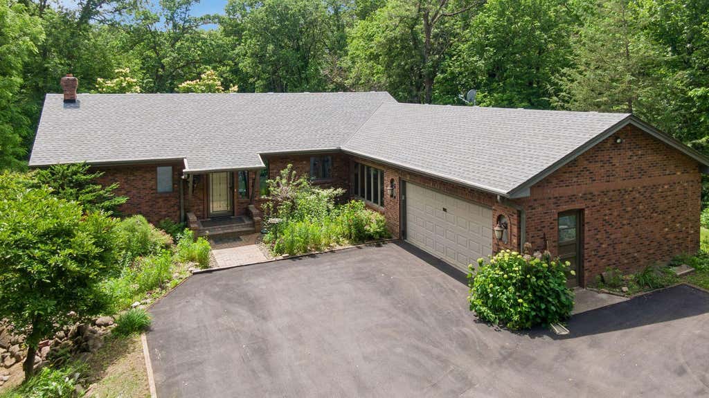 Photo of 9825 Brent Avenue, Inver Grove Heights, MN 55077 (MLS # 7102642)