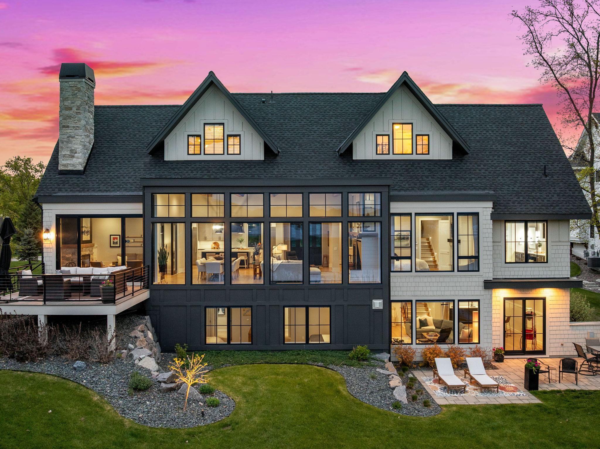 3752 Woodland Cove Parkway