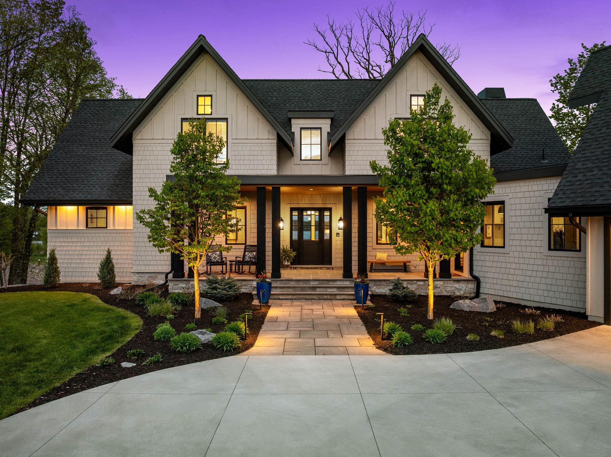 3752 Woodland Cove Parkway