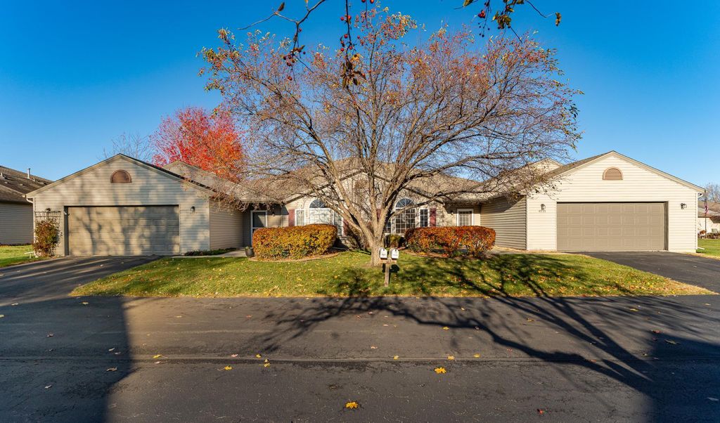 Photo of 4933 35th Avenue NW, Rochester, MN 55901 (MLS # 6809213)