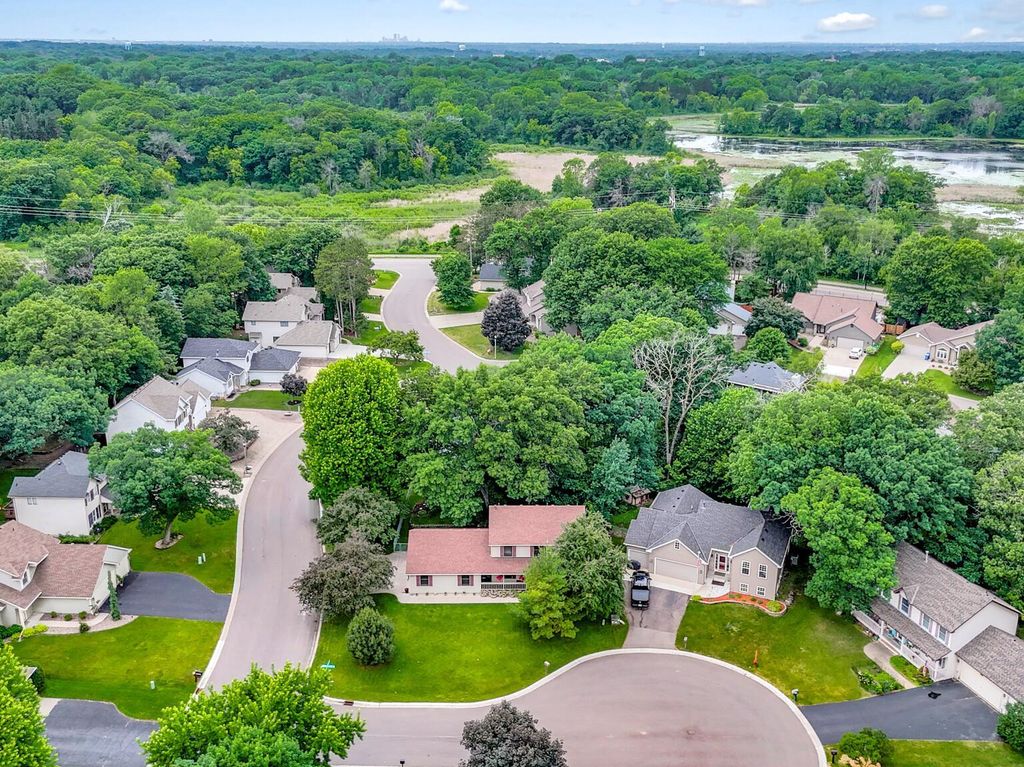 Photo of 7038 46th Street N, Oakdale, MN 55128 (MLS # 7090612)