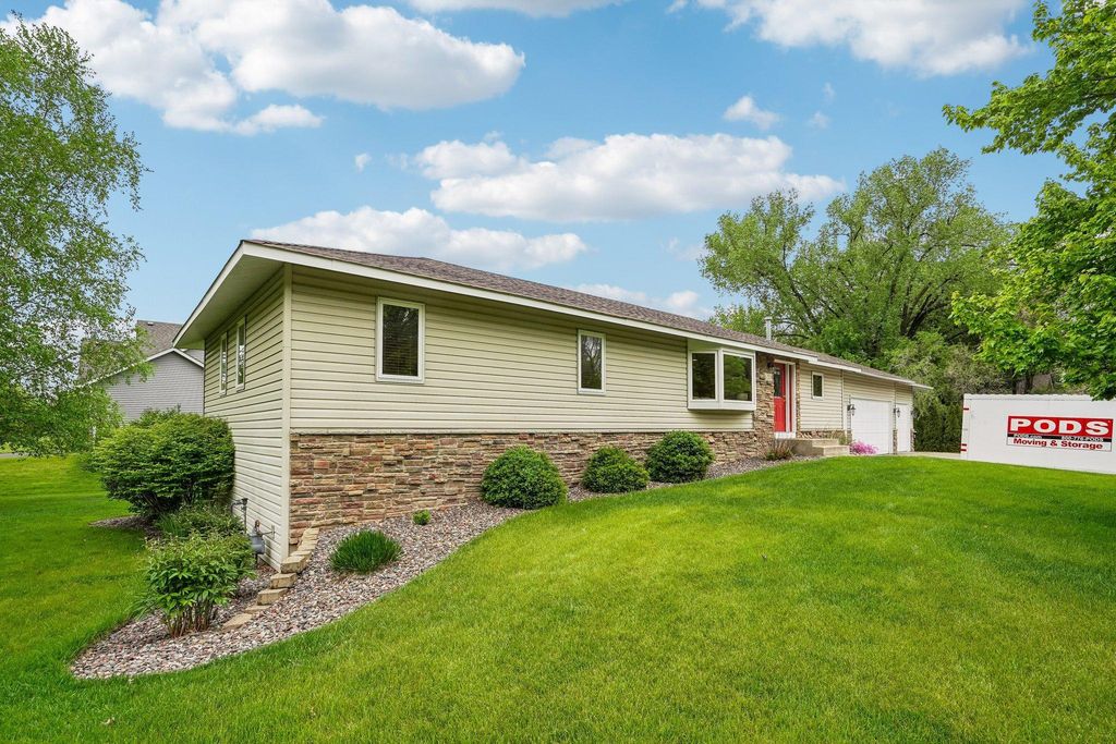 Photo of 6201 Laurene Avenue, Circle Pines, MN 55014 (MLS # 7069109)