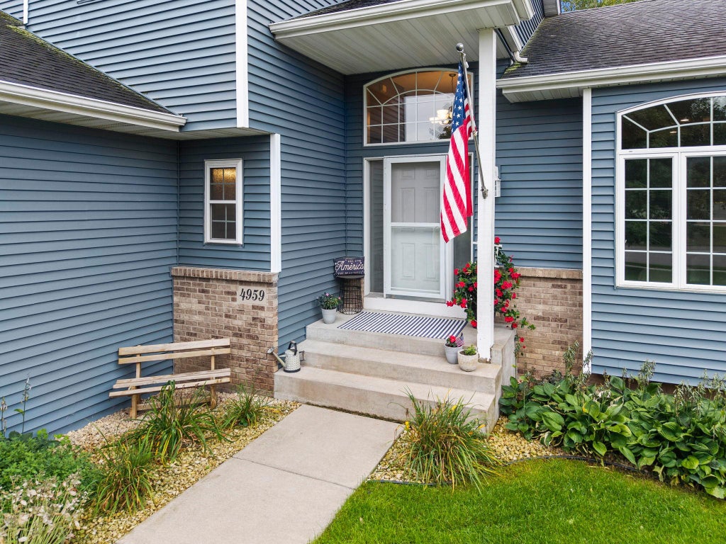 Photo of 4959 Kaiser Avenue NE, Albertville, MN 55301 (MLS # 7146626)