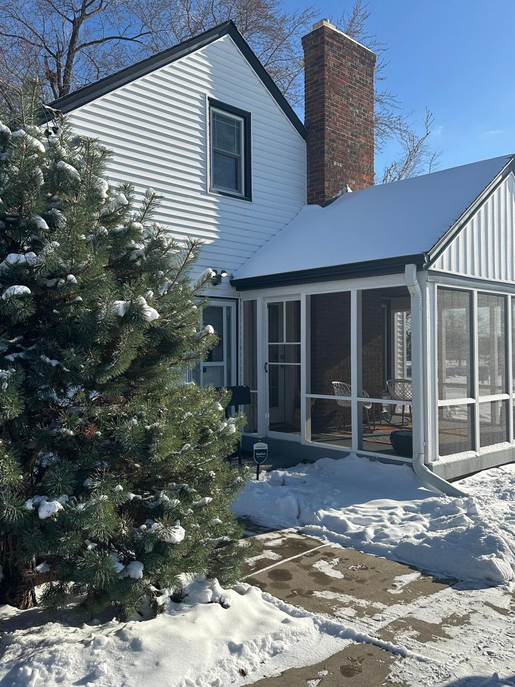 Photo of 5424 51st Avenue N, Crystal, MN 55429 (MLS # 6814191)