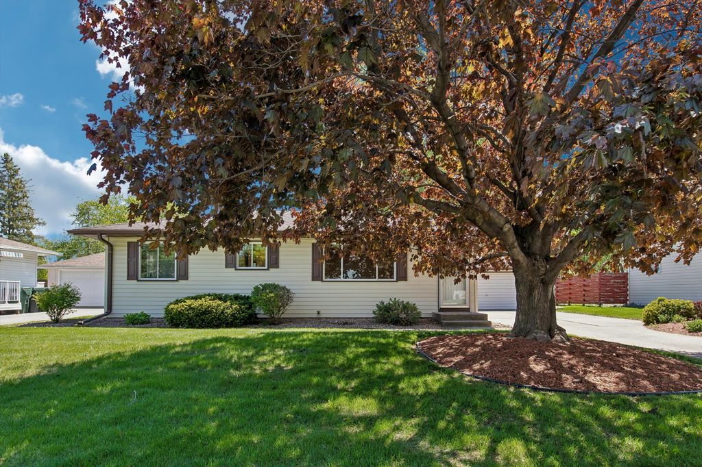 Photo of 2018 Jade Lane, Eagan, MN 55122 (MLS # 6811346)
