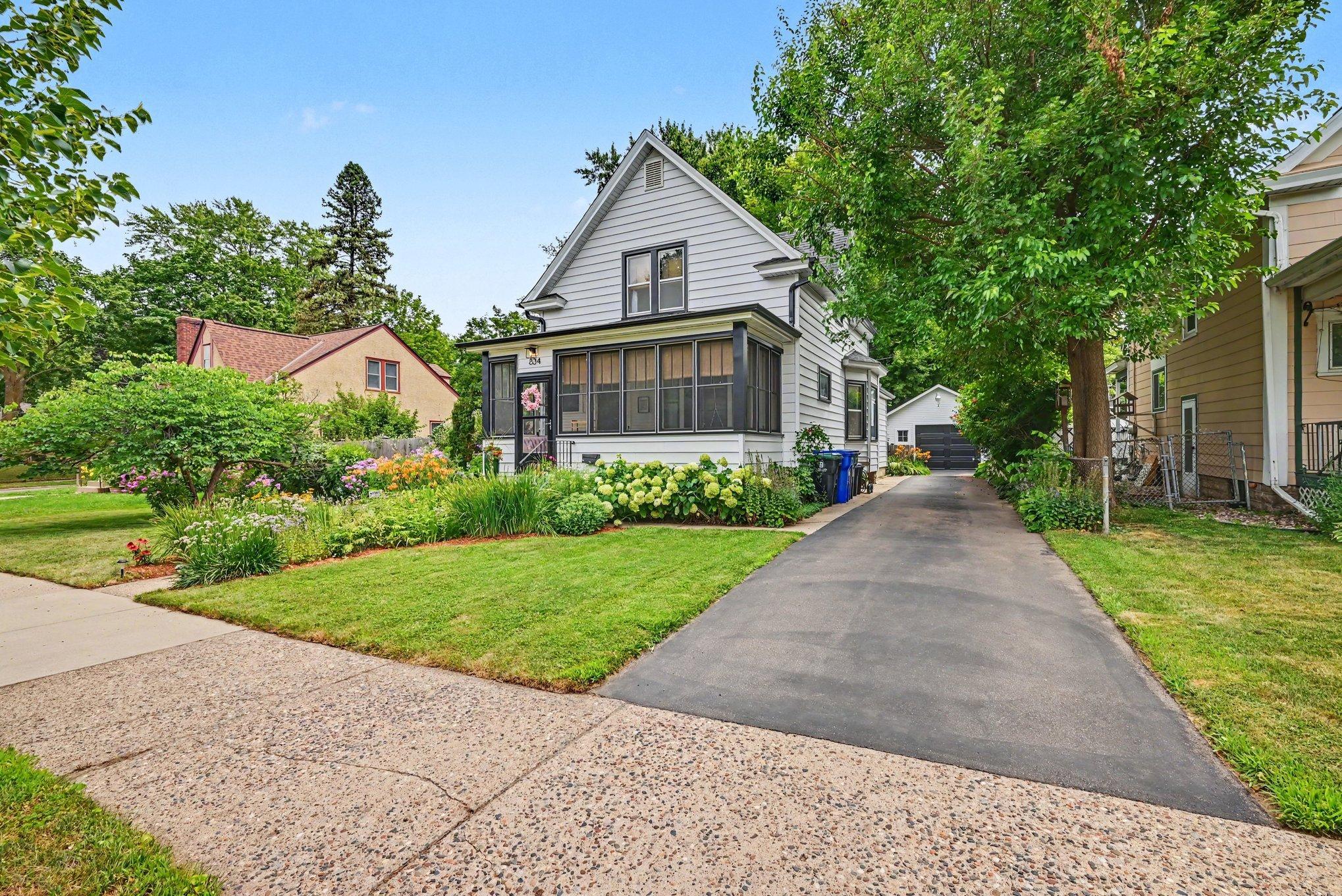 834 Stryker Avenue