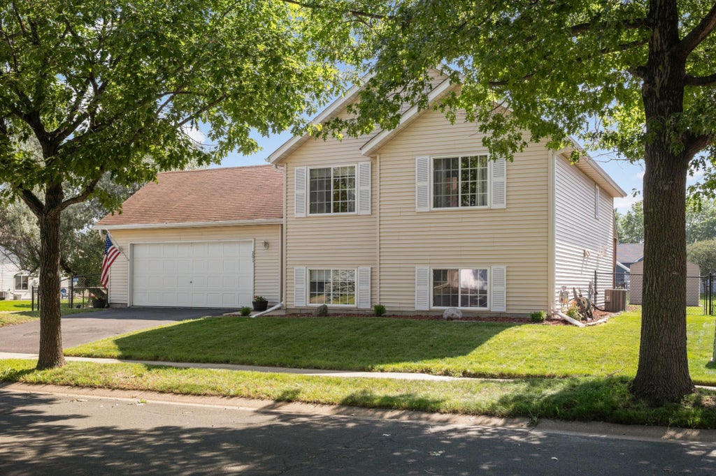 Photo of 201 13th Street, Farmington, MN 55024 (MLS # 7098515)