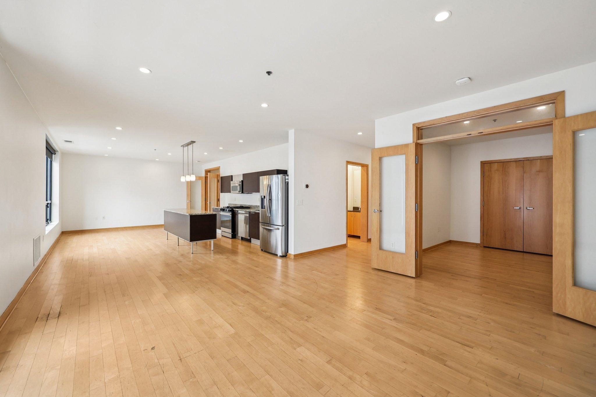 3104 W Lake Street 306