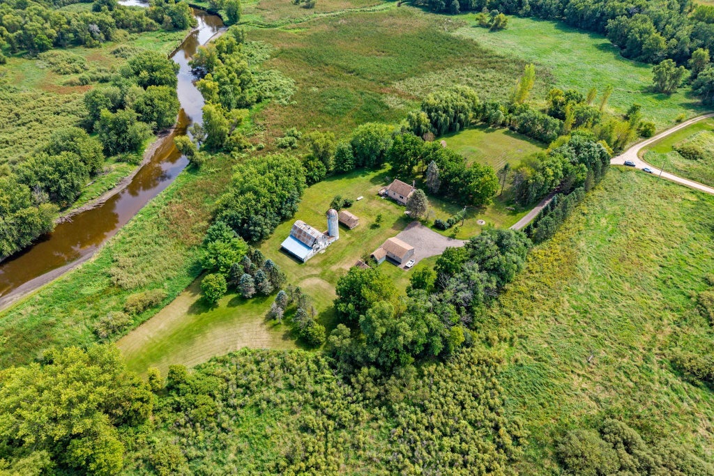 Photo of 4250 35th Street SW, Waverly, MN 55390 (MLS # 7163068)