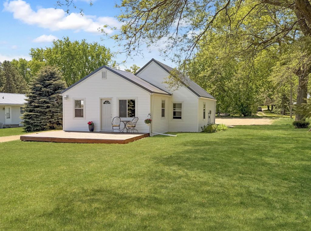 Photo of 641 Summit Avenue, Balaton, MN 56115 (MLS # 7075021)