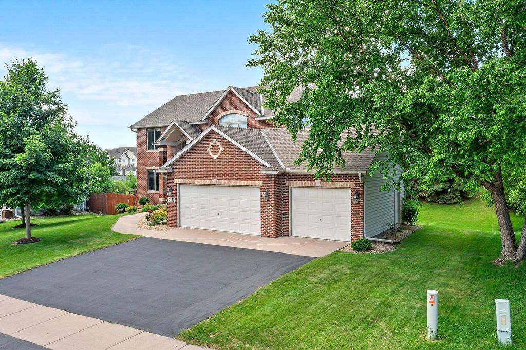 Photo of 7151 Weston Lane N, Maple Grove, MN 55311 (MLS # 6742147)