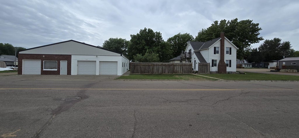 Photo of 101 Wilson Street, Springfield, MN 56087 (MLS # 7095297)