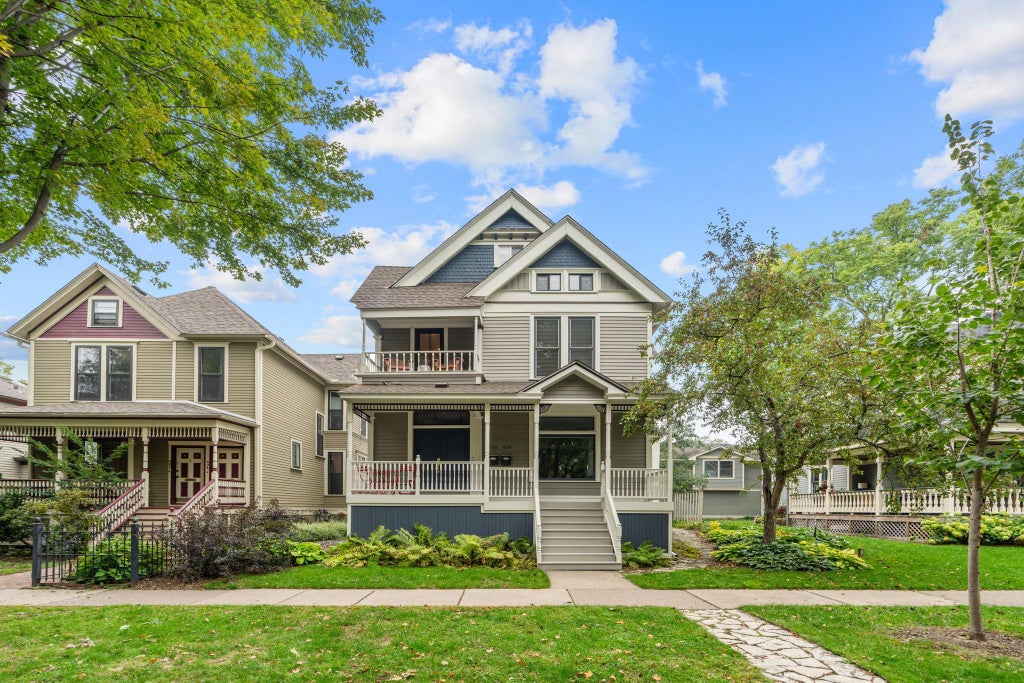 Photo of 408 Laurel Avenue #2, Saint Paul, MN 55102 (MLS # 7151284)